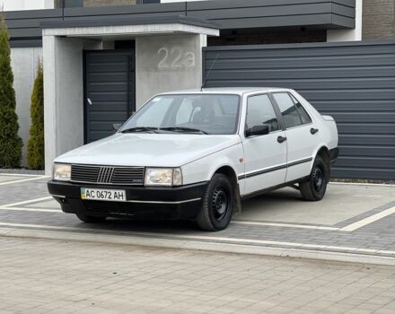 Белый Фиат Крома, объемом двигателя 2 л и пробегом 250 тыс. км за 899 $, фото 1 на Automoto.ua