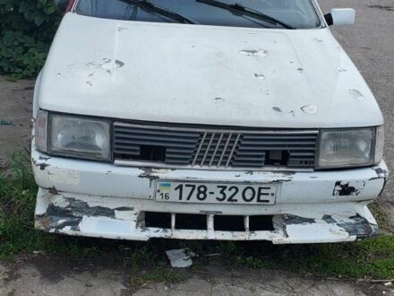 Фиат Крома 1987 в Одессе на Automoto.ua Белый Фиат Крома, объемом двигателя 0 л и пробегом 300 тыс. км за 500 $, фото 1 на Automoto.ua