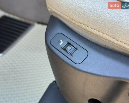 Черный Фиат Крома, объемом двигателя 2.4 л и пробегом 270 тыс. км за 4200 $, фото 55 на Automoto.ua