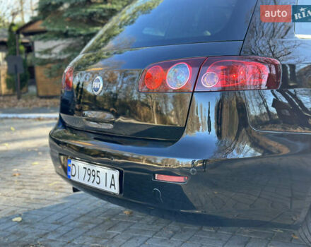 Черный Фиат Крома, объемом двигателя 2.4 л и пробегом 270 тыс. км за 4200 $, фото 35 на Automoto.ua