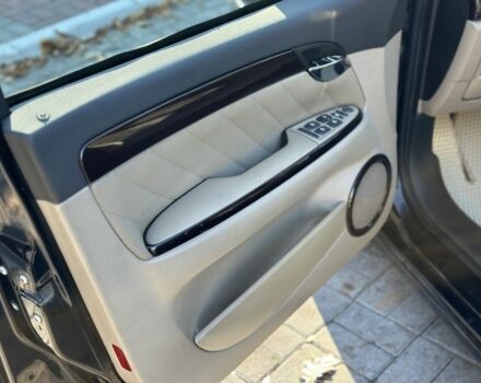 Черный Фиат Крома, объемом двигателя 2.4 л и пробегом 270 тыс. км за 4300 $, фото 13 на Automoto.ua