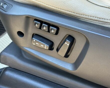 Черный Фиат Крома, объемом двигателя 2.4 л и пробегом 270 тыс. км за 4300 $, фото 12 на Automoto.ua