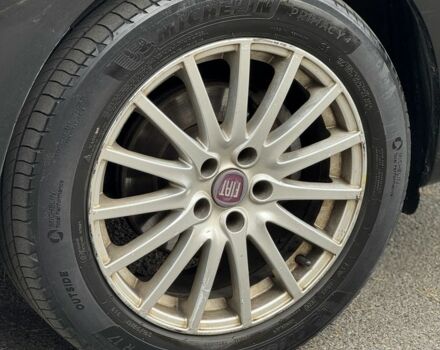 Черный Фиат Крома, объемом двигателя 1.8 л и пробегом 300 тыс. км за 3600 $, фото 4 на Automoto.ua