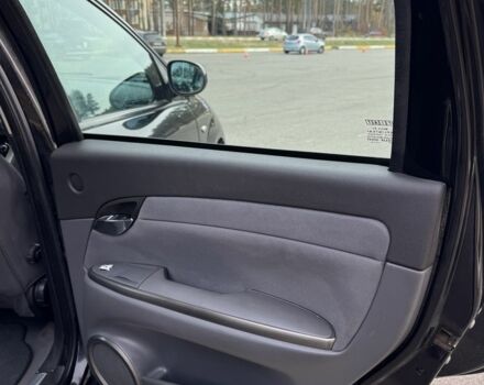 Черный Фиат Крома, объемом двигателя 1.8 л и пробегом 300 тыс. км за 3600 $, фото 16 на Automoto.ua