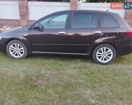 Коричневый Фиат Крома, объемом двигателя 1.9 л и пробегом 418 тыс. км за 5000 $, фото 2 на Automoto.ua