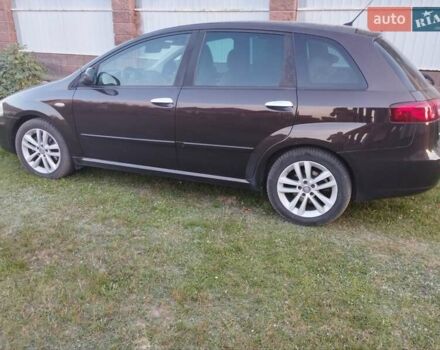 Коричневый Фиат Крома, объемом двигателя 1.9 л и пробегом 418 тыс. км за 5000 $, фото 1 на Automoto.ua