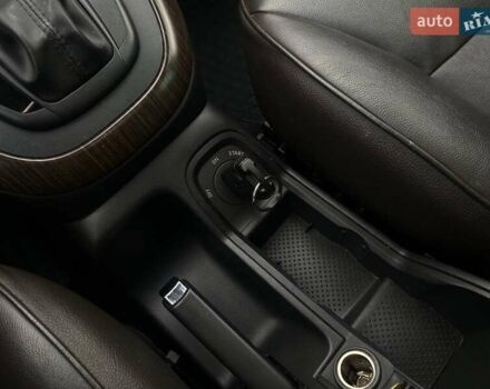 Коричневый Фиат Крома, объемом двигателя 2.39 л и пробегом 228 тыс. км за 7490 $, фото 36 на Automoto.ua