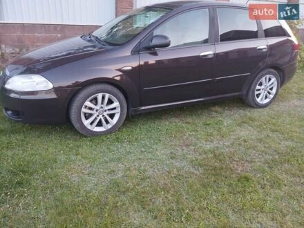 Коричневый Фиат Крома, объемом двигателя 1.9 л и пробегом 418 тыс. км за 5000 $, фото 1 на Automoto.ua