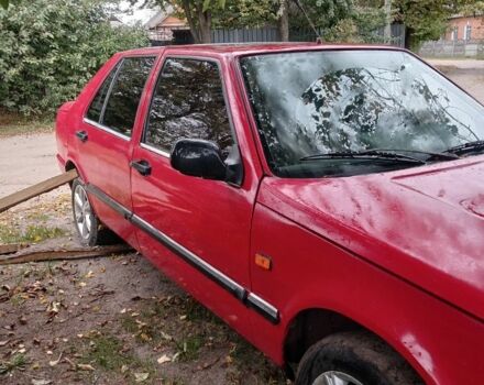 Красный Фиат Крома, объемом двигателя 1.6 л и пробегом 300 тыс. км за 654 $, фото 2 на Automoto.ua