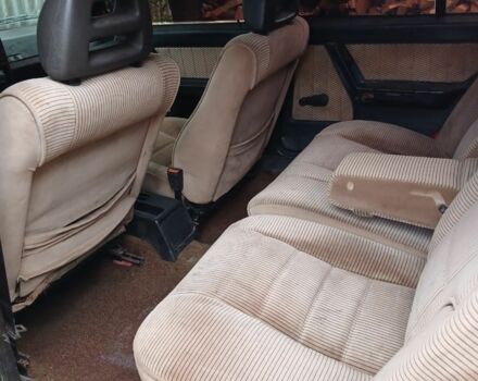 Красный Фиат Крома, объемом двигателя 1.6 л и пробегом 300 тыс. км за 654 $, фото 5 на Automoto.ua