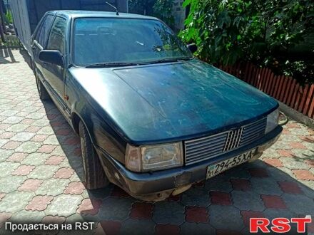 Фиат Крома 1988 в Изюме на Automoto.ua Фиат Крома, объемом двигателя 2.5 л и пробегом 200 тыс. км за 1000 $, фото 1 на Automoto.ua