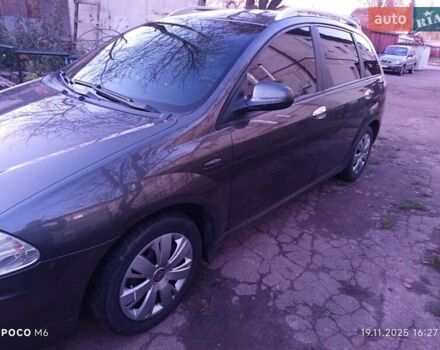 Серый Фиат Крома, объемом двигателя 1.8 л и пробегом 236 тыс. км за 4000 $, фото 9 на Automoto.ua