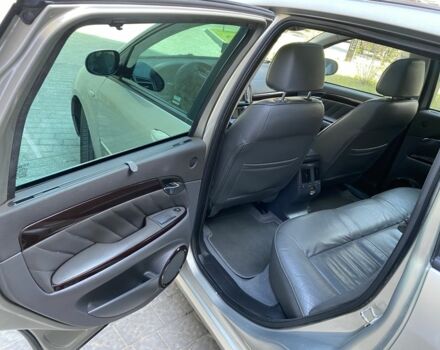 Серый Фиат Крома, объемом двигателя 1.9 л и пробегом 430 тыс. км за 5500 $, фото 12 на Automoto.ua