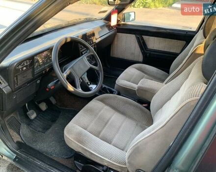 Серый Фиат Крома, объемом двигателя 2 л и пробегом 250 тыс. км за 1200 $, фото 9 на Automoto.ua