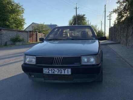 Серый Фиат Крома, объемом двигателя 2 л и пробегом 250 тыс. км за 1200 $, фото 1 на Automoto.ua