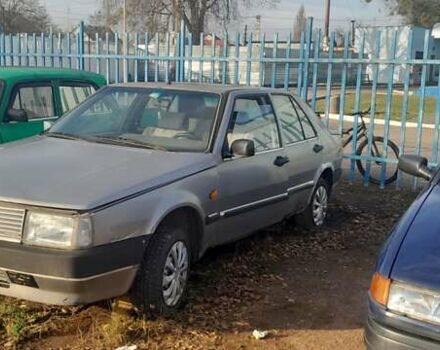 Серый Фиат Крома, объемом двигателя 2 л и пробегом 222 тыс. км за 550 $, фото 1 на Automoto.ua