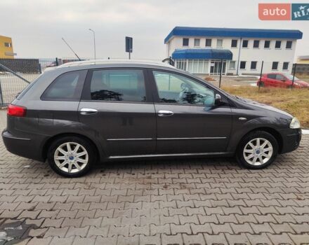Сірий Фіат Croma, об'ємом двигуна 1.9 л та пробігом 337 тис. км за 4500 $, фото 1 на Automoto.ua
