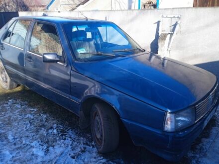 Фиат Крома 1990 в Кицмане на Automoto.ua Синий Фиат Крома, объемом двигателя 2 л и пробегом 380 тыс. км за 1000 $, фото 1 на Automoto.ua