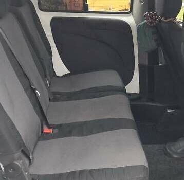 Білий Фіат Добло Панорама, об'ємом двигуна 1.37 л та пробігом 141 тис. км за 5900 $, фото 10 на Automoto.ua