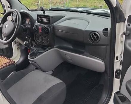 Білий Фіат Добло Панорама, об'ємом двигуна 1.37 л та пробігом 141 тис. км за 5900 $, фото 9 на Automoto.ua