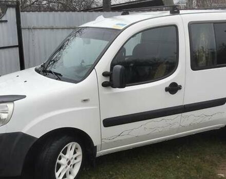 Белый Фиат Добло Панорама, объемом двигателя 1.37 л и пробегом 141 тыс. км за 5900 $, фото 1 на Automoto.ua