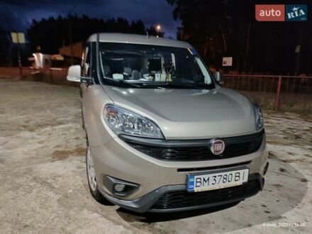 Фіат Добло Панорама 2017 у Сумах на Automoto.ua Бежевий Фіат Добло Панорама, об'ємом двигуна 1.4 л та пробігом 54 тис. км за 14500 $, фото 1 на Automoto.ua
