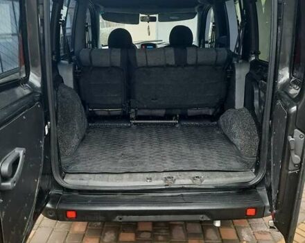 Черный Фиат Добло Панорама, объемом двигателя 1.37 л и пробегом 277 тыс. км за 5000 $, фото 4 на Automoto.ua