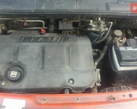 Красный Фиат Добло Панорама, объемом двигателя 1.91 л и пробегом 394 тыс. км за 4200 $, фото 4 на Automoto.ua