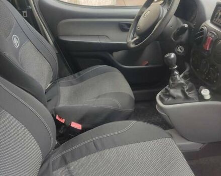 Фиат Добло Панорама, объемом двигателя 1.37 л и пробегом 270 тыс. км за 5500 $, фото 7 на Automoto.ua