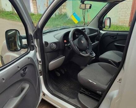 Сірий Фіат Добло Панорама, об'ємом двигуна 1.37 л та пробігом 366 тис. км за 4800 $, фото 6 на Automoto.ua