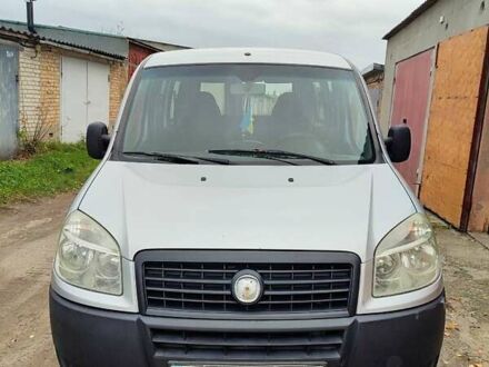 Серый Фиат Добло Панорама, объемом двигателя 1.37 л и пробегом 366 тыс. км за 4800 $, фото 1 на Automoto.ua