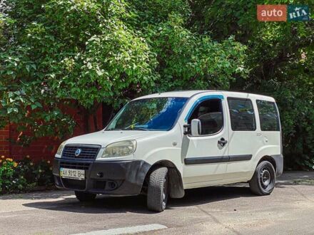 Фиат Добло груз. 2006 в Харькове на Automoto.ua Белый Фиат Добло груз., объемом двигателя 1.3 л и пробегом 197 тыс. км за 3900 $, фото 1 на Automoto.ua