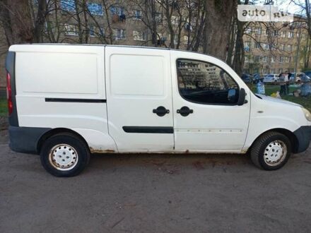 Фиат Добло груз. 2007 в Киеве на Automoto.ua Белый Фиат Добло груз., объемом двигателя 0 л и пробегом 308 тыс. км за 3100 $, фото 1 на Automoto.ua