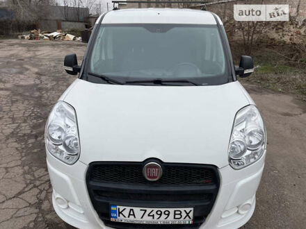 Фиат Добло груз. 2011 в Кривом Роге на Automoto.ua Белый Фиат Добло груз., объемом двигателя 1.3 л и пробегом 205 тыс. км за 5500 $, фото 1 на Automoto.ua