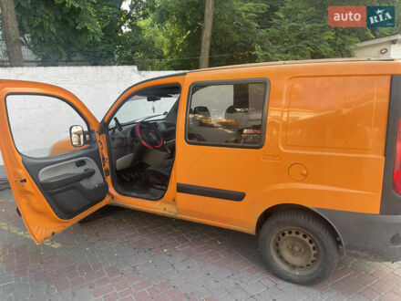 Фиат Добло груз. 2006 в Киеве на Automoto.ua Оранжевый Фиат Добло груз., объемом двигателя 1.6 л и пробегом 255 тыс. км за 3000 $, фото 1 на Automoto.ua