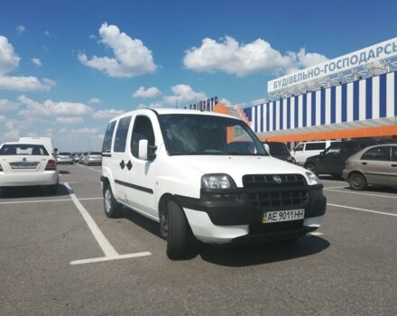 Белый Фиат Добло пасс., объемом двигателя 1.6 л и пробегом 330 тыс. км за 5500 $, фото 1 на Automoto.ua