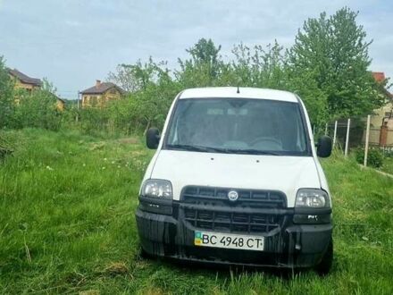 Фіат Добло пас. 2005 у Львові на Automoto.ua Білий Фіат Добло пас., об'ємом двигуна 1.3 л та пробігом 370 тис. км за 3600 $, фото 1 на Automoto.ua