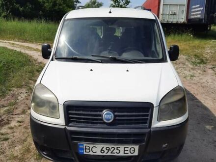 Фіат Добло пас. 2005 у Львові на Automoto.ua Білий Фіат Добло пас., об'ємом двигуна 1.2 л та пробігом 233 тис. км за 4700 $, фото 1 на Automoto.ua