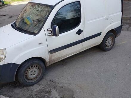 Фиат Добло пасс. 2006 в Запорожье на Automoto.ua Белый Фиат Добло пасс., объемом двигателя 1.4 л и пробегом 250 тыс. км за 3700 $, фото 1 на Automoto.ua