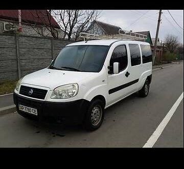 Фиат Добло пасс. 2007 в Запорожье на Automoto.ua Белый Фиат Добло пасс., объемом двигателя 1.9 л и пробегом 340 тыс. км за 4678 $, фото 1 на Automoto.ua