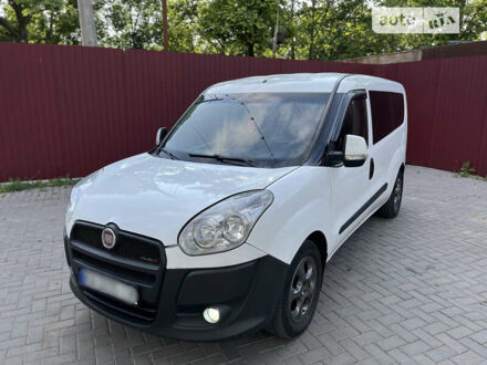 Фиат Добло пасс. 2010 в Николаеве на Automoto.ua Белый Фиат Добло пасс., объемом двигателя 1.3 л и пробегом 220 тыс. км за 6499 $, фото 1 на Automoto.ua