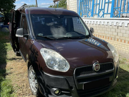 Фиат Добло пасс. 2014 в Николаеве на Automoto.ua Коричневый Фиат Добло пасс., объемом двигателя 1.6 л и пробегом 182 тыс. км за 9500 $, фото 1 на Automoto.ua