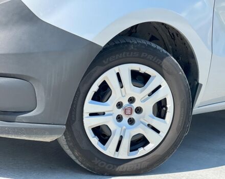 Серый Фиат Добло пасс., объемом двигателя 1.3 л и пробегом 157 тыс. км за 10890 $, фото 8 на Automoto.ua