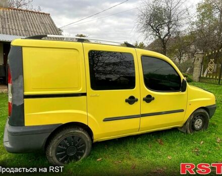 Желтый Фиат Добло, объемом двигателя 1.9 л и пробегом 340 тыс. км за 2500 $, фото 2 на Automoto.ua