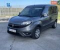 Серый Фиат Добло, объемом двигателя 1.37 л и пробегом 56 тыс. км за 15000 $, фото 4 на Automoto.ua
