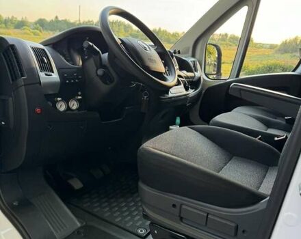 Белый Фиат Дукато, объемом двигателя 2.3 л и пробегом 280 тыс. км за 17500 $, фото 9 на Automoto.ua