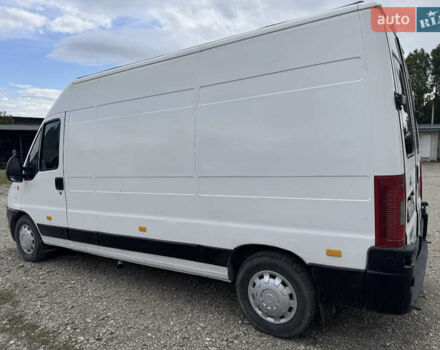 Белый Фиат Дукато, объемом двигателя 2.8 л и пробегом 498 тыс. км за 4299 $, фото 3 на Automoto.ua