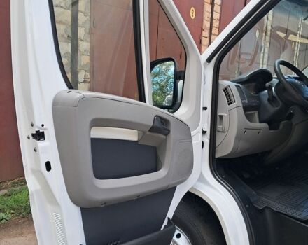Белый Фиат Дукато, объемом двигателя 2.5 л и пробегом 400 тыс. км за 7700 $, фото 6 на Automoto.ua