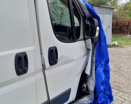 Белый Фиат Дукато, объемом двигателя 2.2 л и пробегом 350 тыс. км за 6000 $, фото 1 на Automoto.ua