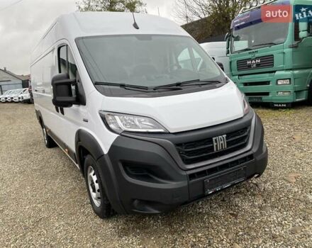 Белый Фиат Дукато, объемом двигателя 2.2 л и пробегом 300 тыс. км за 18350 $, фото 1 на Automoto.ua